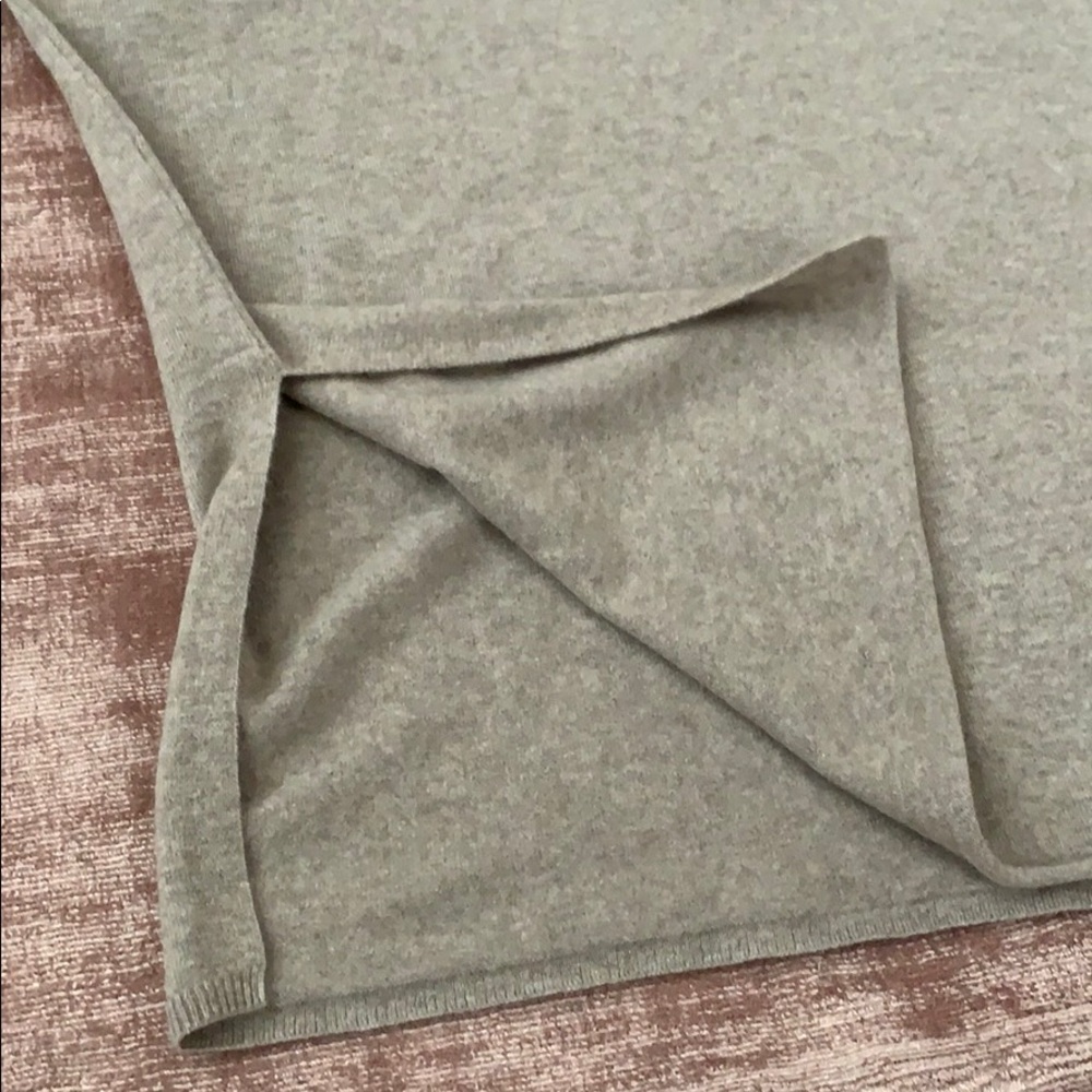 SOLD Eileen Fisher Eco 100% Cashmere Tunic Sweater - Picture 4 of 4